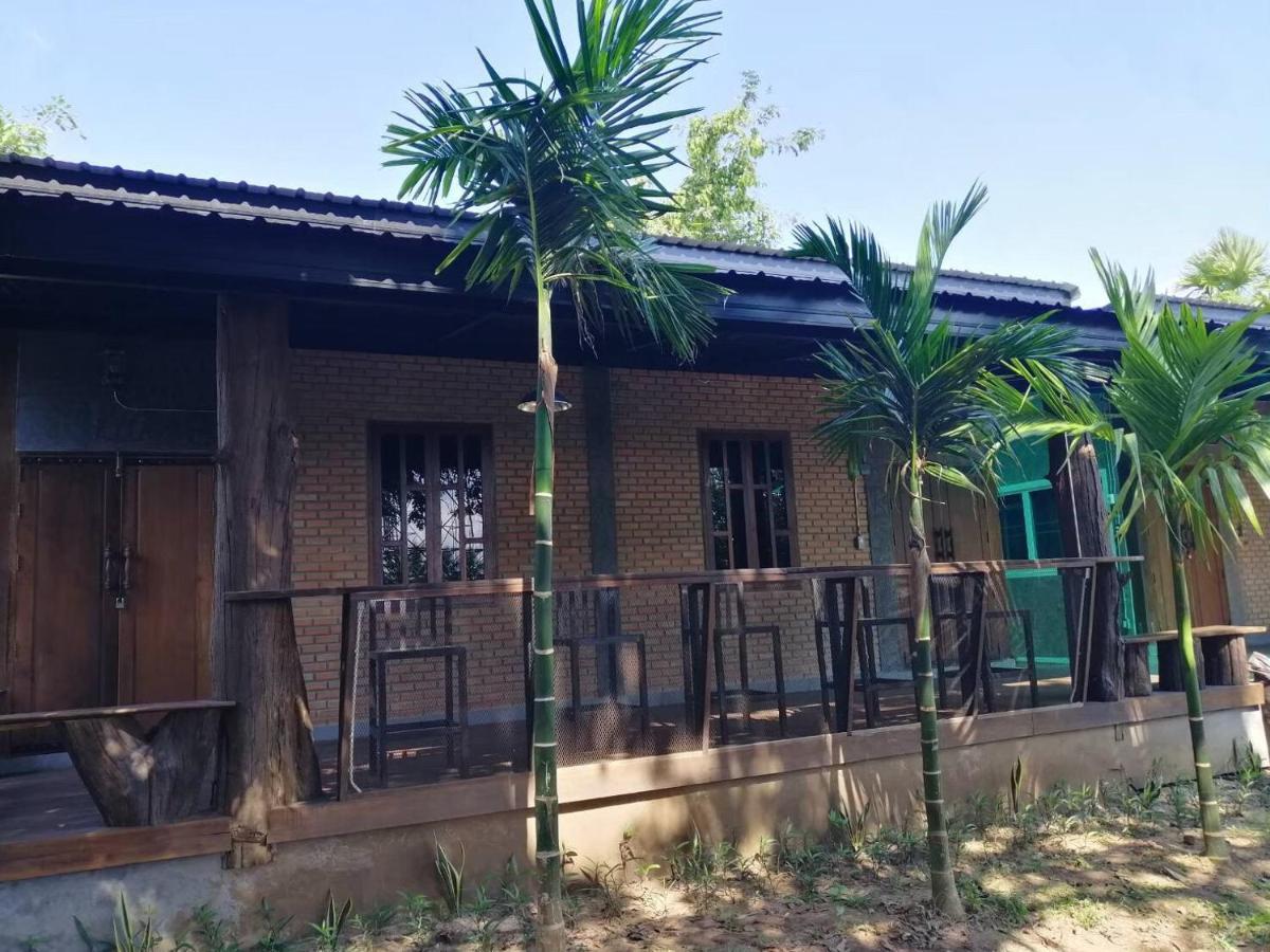 Ban Pataraphan: Traditional Thai Retreat in Khunyuam, Maehongson Ban Khun Yuam Exterior photo